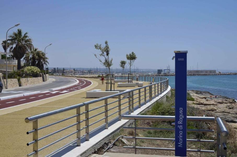 Saltwater Con Parcheggio Privato Lägenhet Marina di Ragusa Exteriör bild