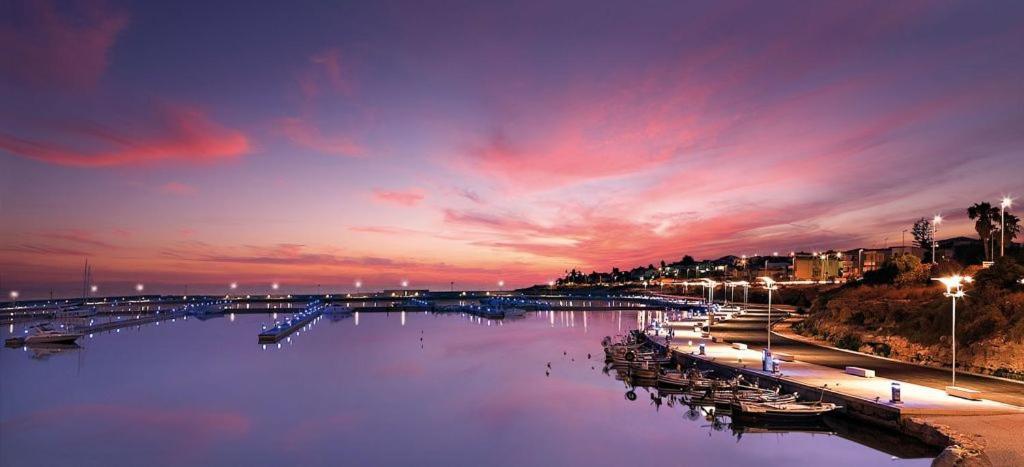 Saltwater Con Parcheggio Privato Lägenhet Marina di Ragusa Exteriör bild